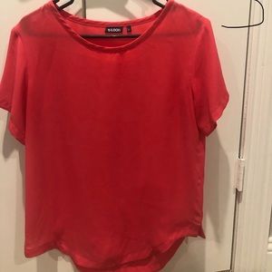 Women’s casual office attire.